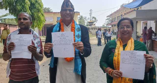 सहकारी अभियान्ता गौतम र ओझाद्वारा महानगरपालिकाको मेयर र उपमेयरमा उम्मेदवारी 